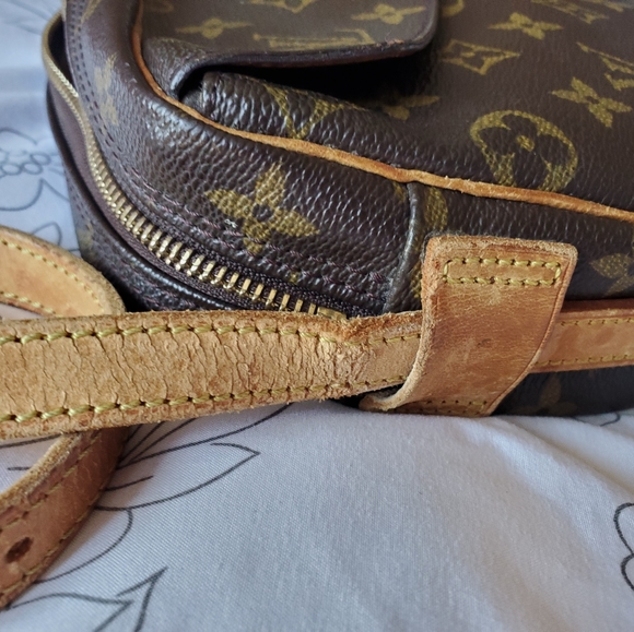 COPY - Louis Vuitton Jeunne Fille Monogram - Picture 7 of 8